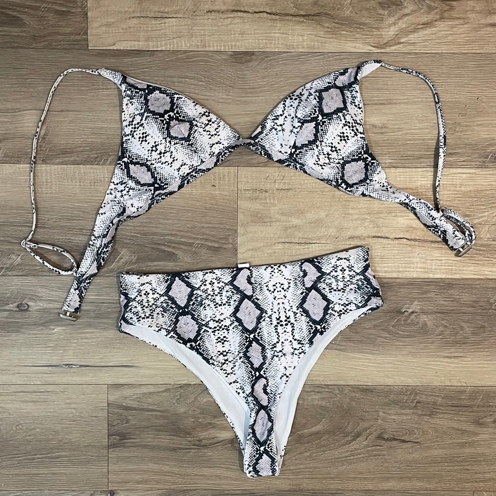 cute snake print swim suit set! 🐍 - Picture 5 of 5